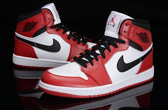 Air Jordan 1 Retro High Chicago Black White Redjpg