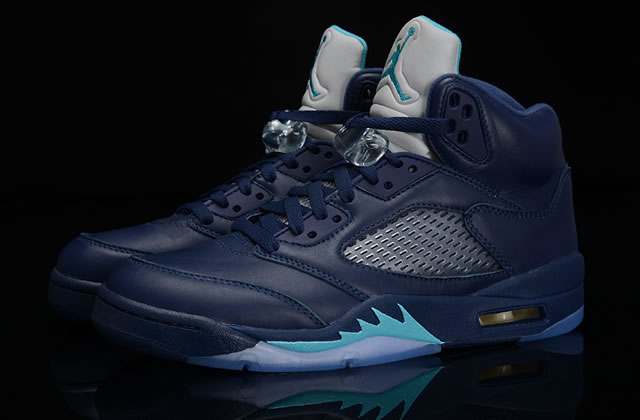 Air Jordan 5 Retro Midnight Navy Hornets